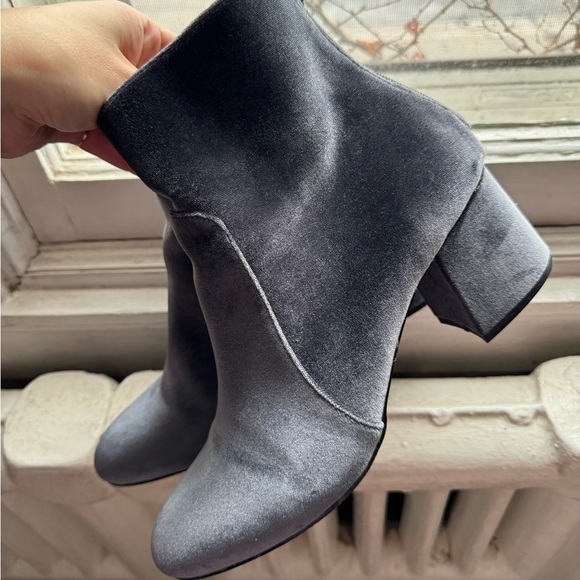 Velvet UO blue grey velvet ankle boots - 10 - Picture 5 of 9